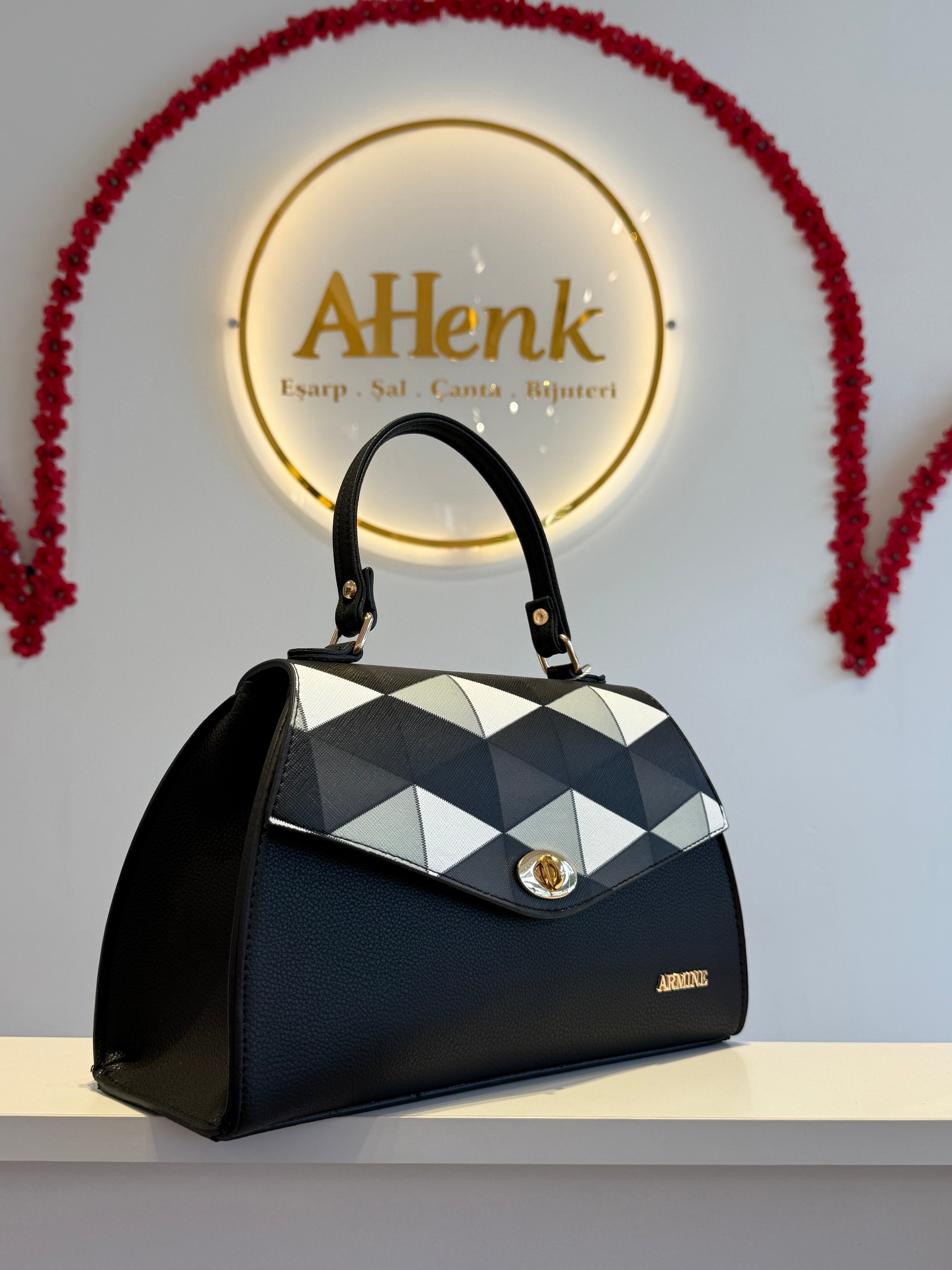 Armine 409 Siyah Ekose Çanta